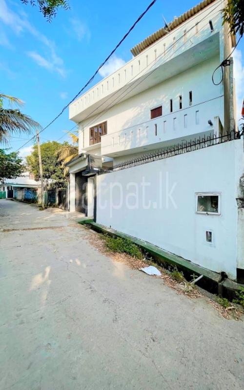 Advertisement image 1