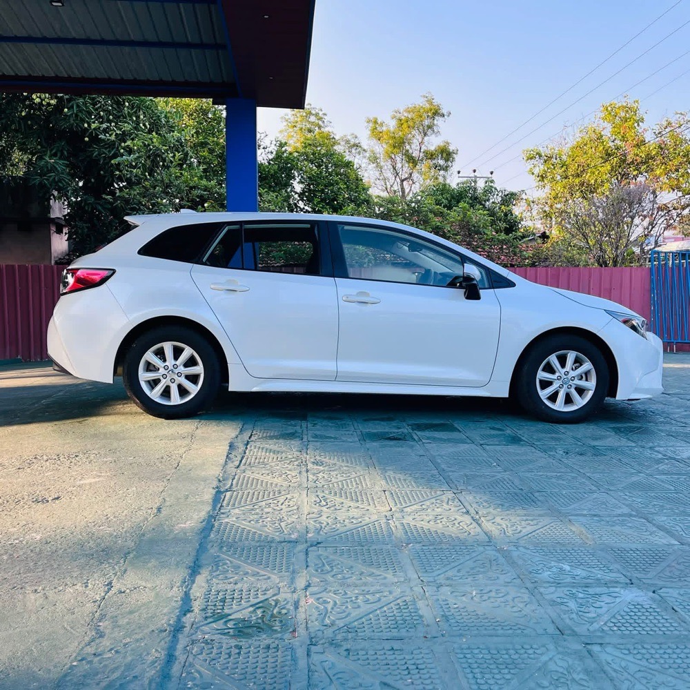 Toyota Corolla 2023 - අලුත් කාර් sale in Sri Lanka - patpat.lk