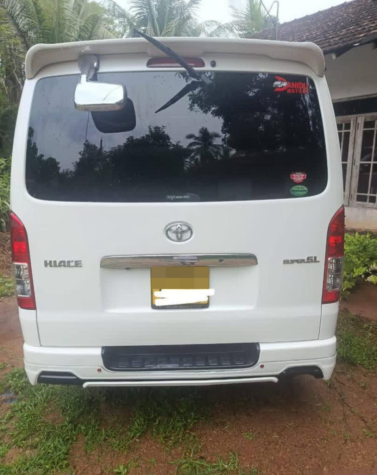 Toyota Hiace 2016 - பயன்படுத்தப்பட்டது வேன் sale in Sri Lanka - patpat.lk