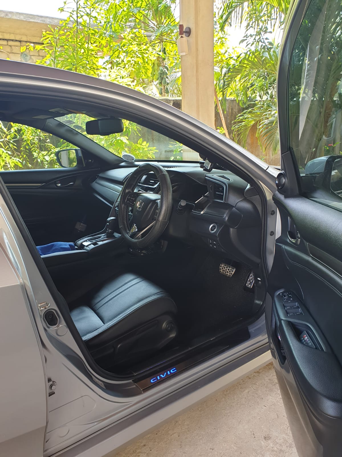Honda Civic 2017 - Used Car sale in Sri Lanka - patpat.lk
