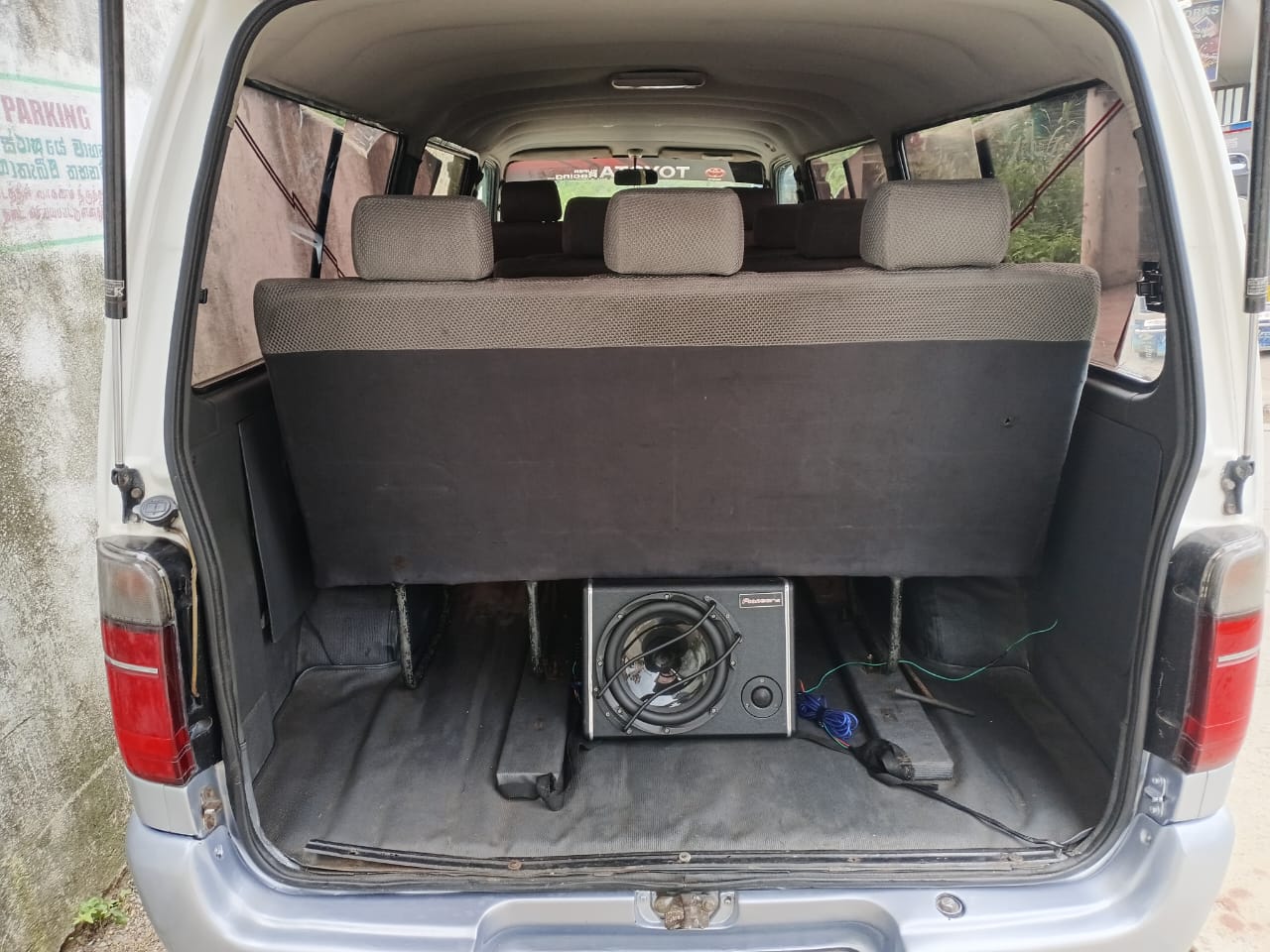 Toyota Hiace 1994 - Used Van sale in Sri Lanka - patpat.lk