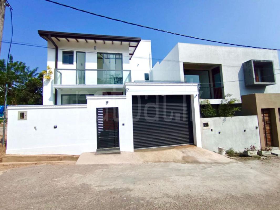 Advertisement image 1