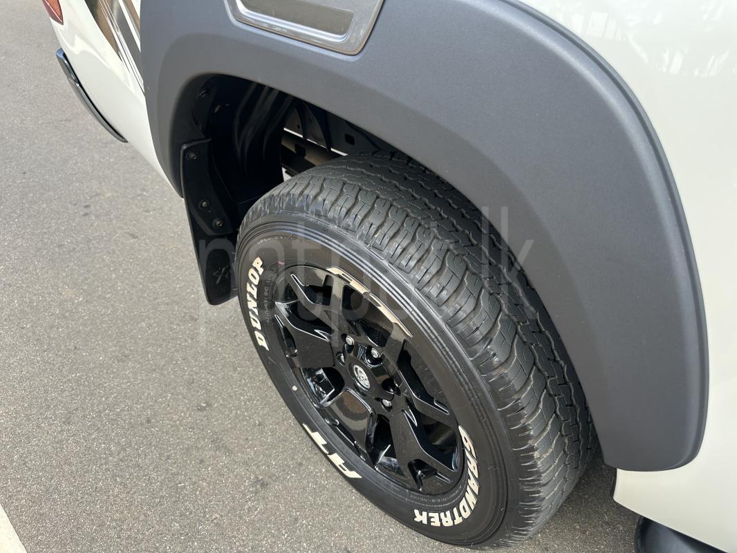 Advertisement image 13