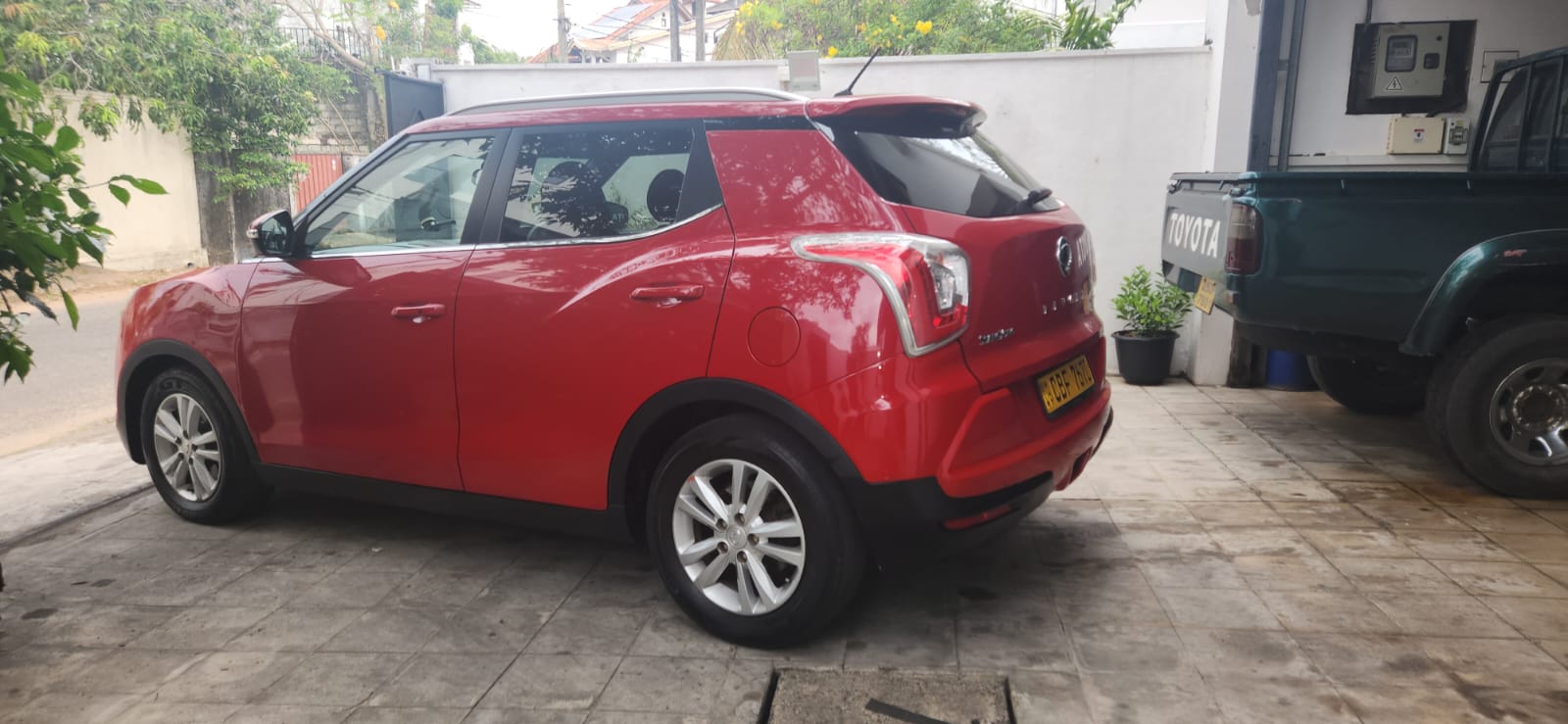 SsangYong Tivoli 2018 - பயன்படுத்தப்பட்டது SUV sale in Sri Lanka - patpat.lk