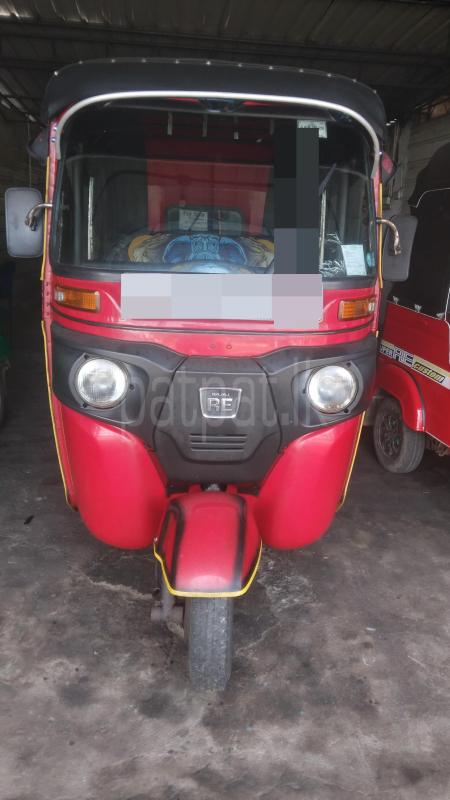 Bajaj Three Wheel 2014 - பயன்படுத்தப்பட்டது முச்சக்கர வண்டி sale in Sri Lanka - patpat.lk