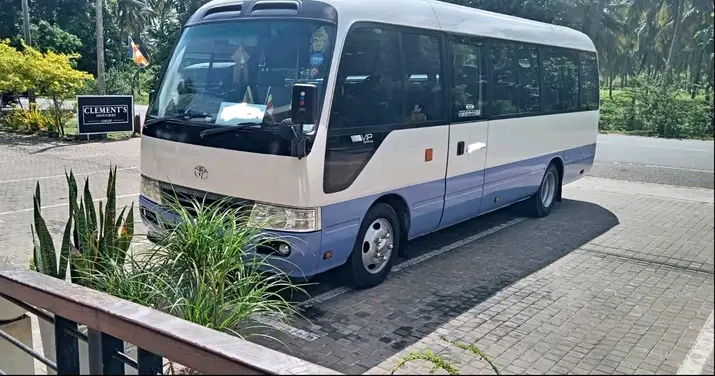 Toyota Coaster 2010 - பயன்படுத்தப்பட்டது பஸ் sale in Sri Lanka - patpat.lk