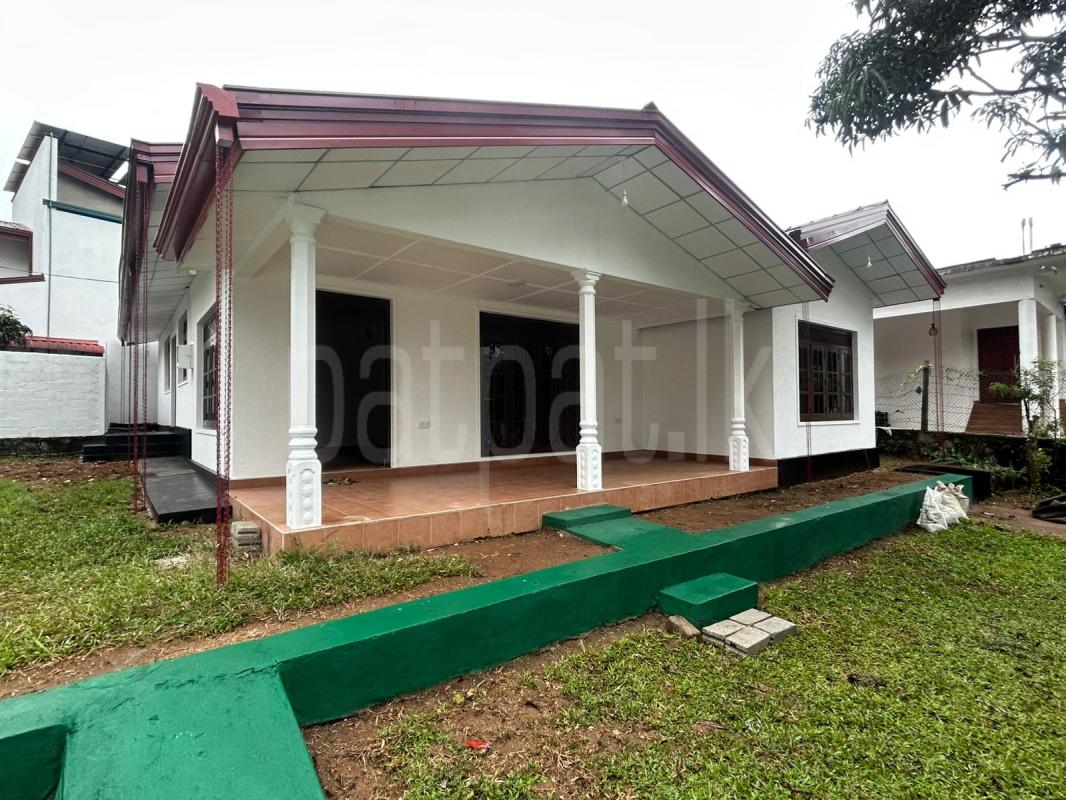 House for Sale in Alahengama