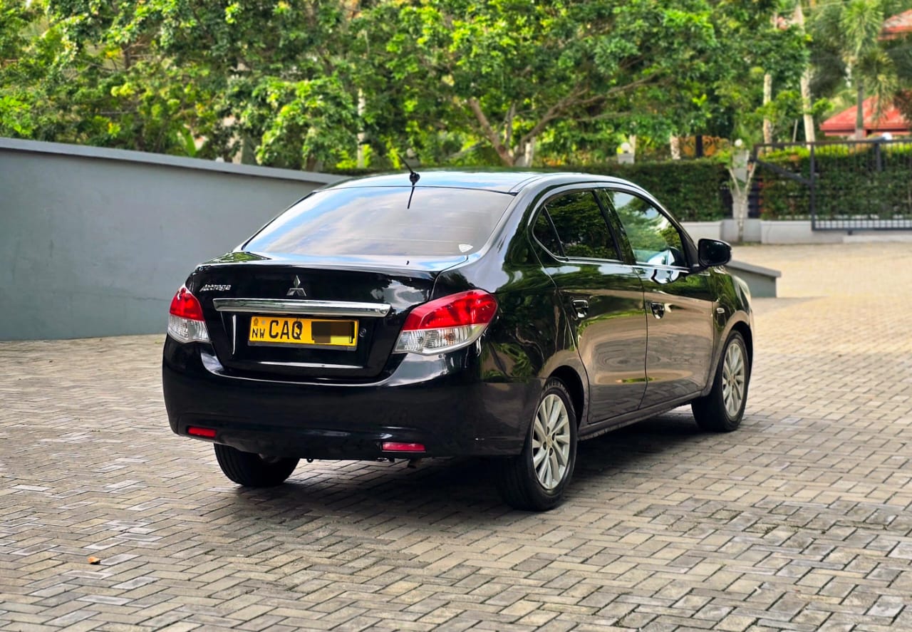 Mitsubishi Attrage 2016 - பயன்படுத்தப்பட்டது கார் sale in Sri Lanka - patpat.lk