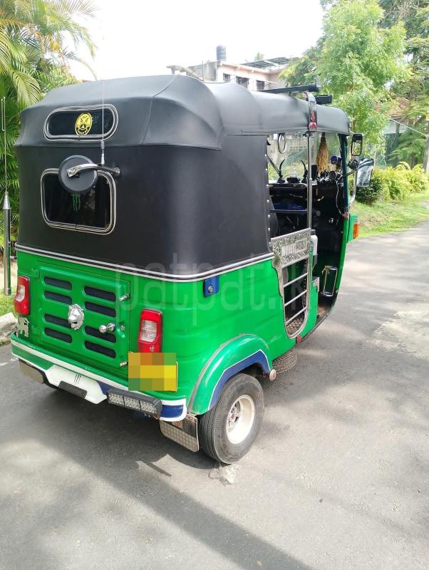 Bajaj Three Wheel 2011 - භාවිතා කරන ලද ත්‍රිරෝද රථය sale in Sri Lanka - patpat.lk