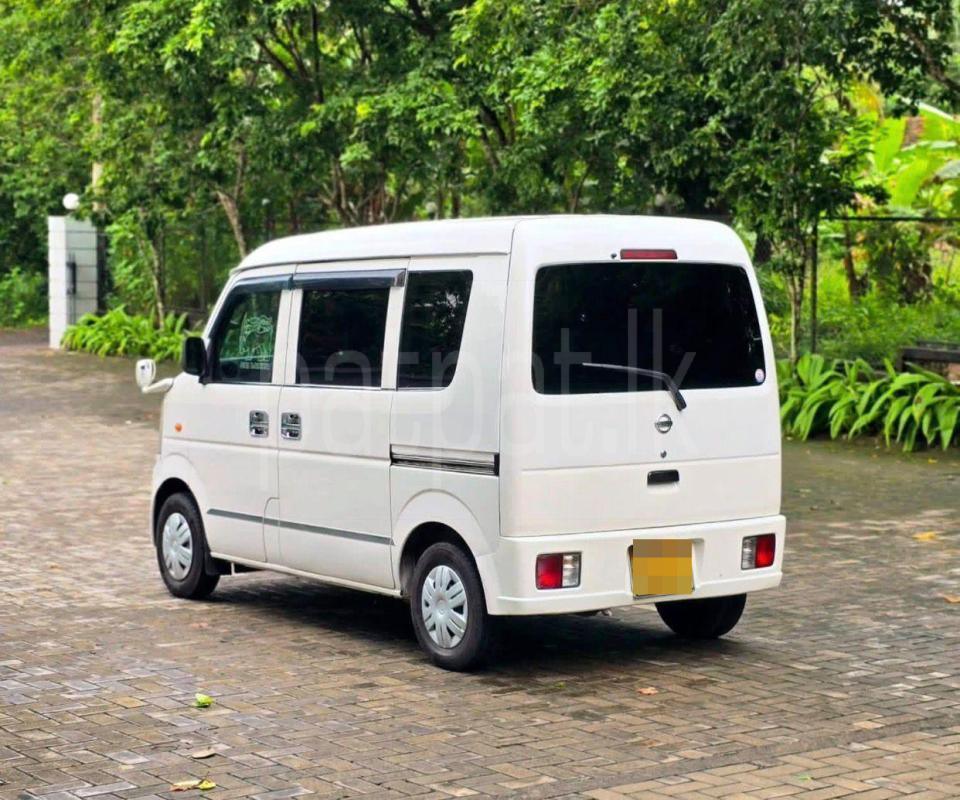 Nissan Clipper 2014 - பயன்படுத்தப்பட்டது வேன் sale in Sri Lanka - patpat.lk