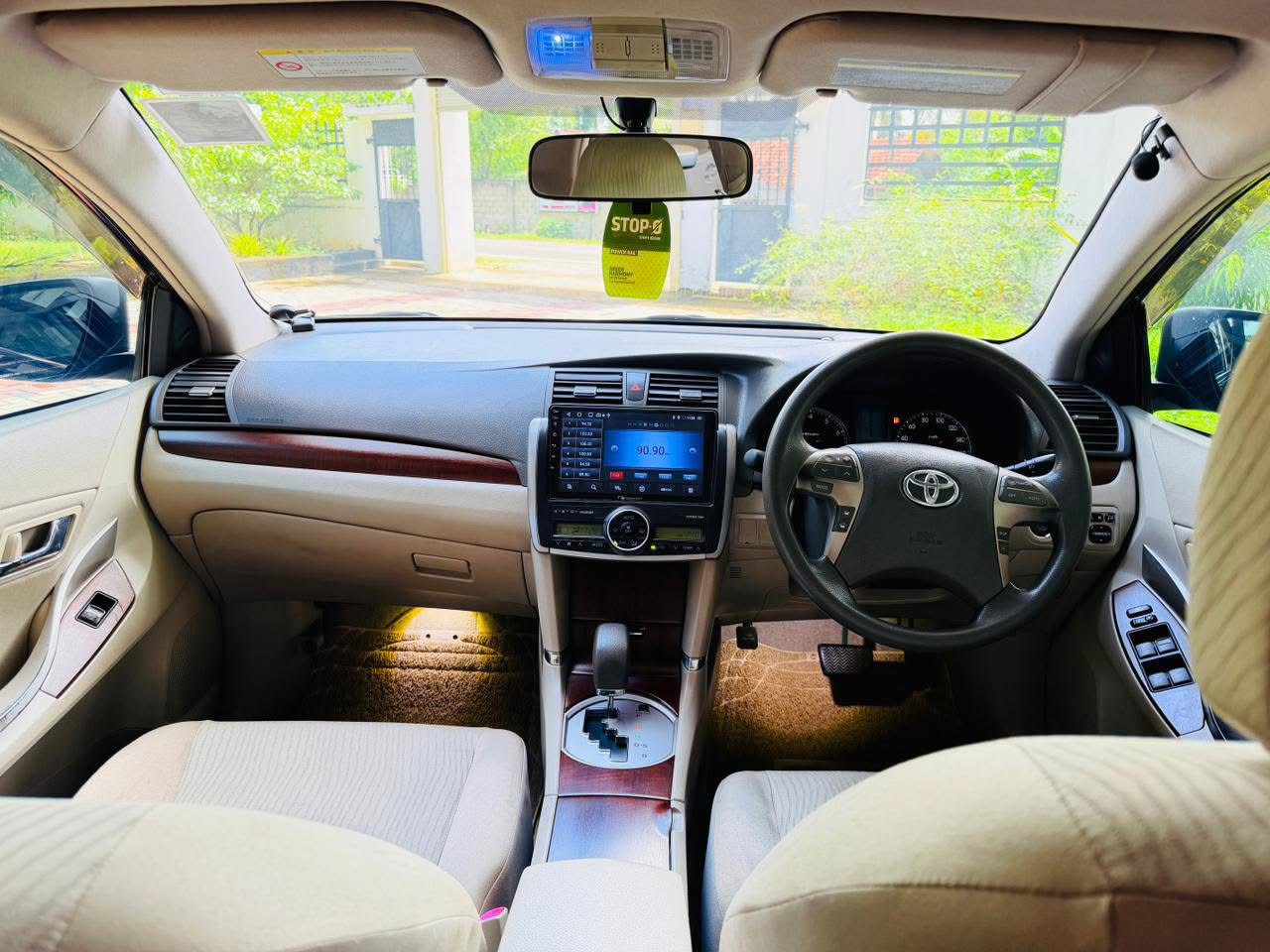 Toyota Premio 2011 - Used Car sale in Sri Lanka - patpat.lk