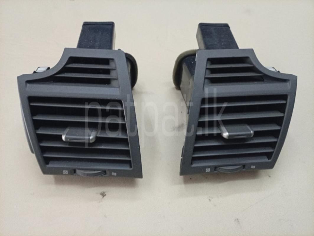 Toyota Camry ac vent ads-image-1