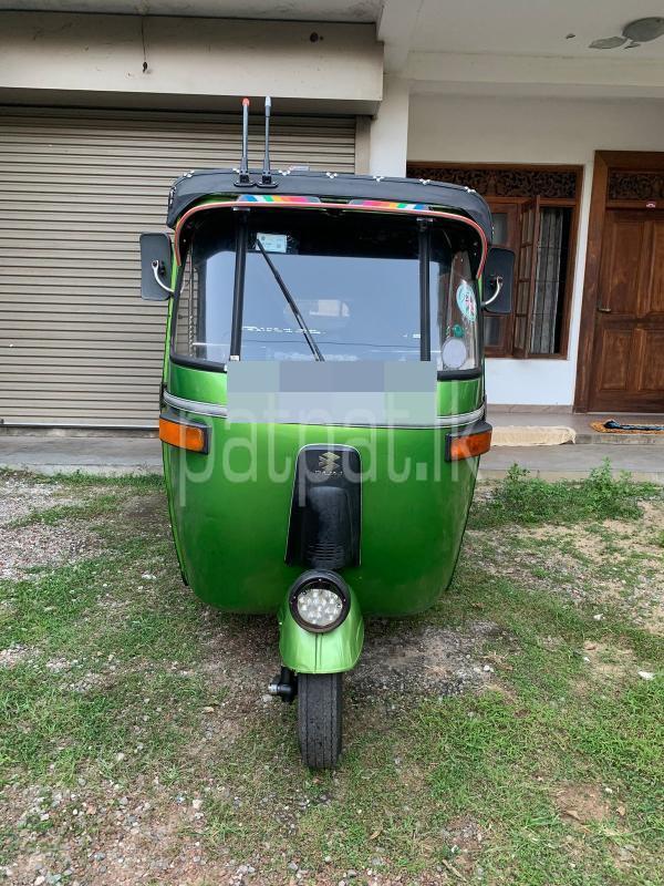 Bajaj Three Wheel 2000 - பயன்படுத்தப்பட்டது முச்சக்கர வண்டி sale in Sri Lanka - patpat.lk