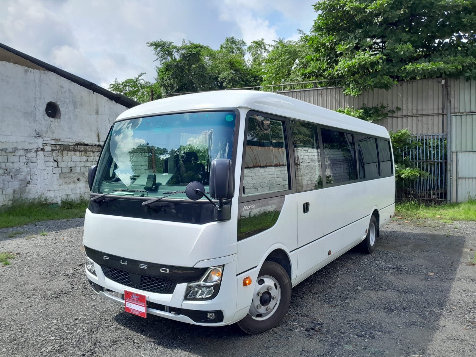 Mitsubishi Fuso 2022 - Reconditioned Bus sale in Sri Lanka - patpat.lk