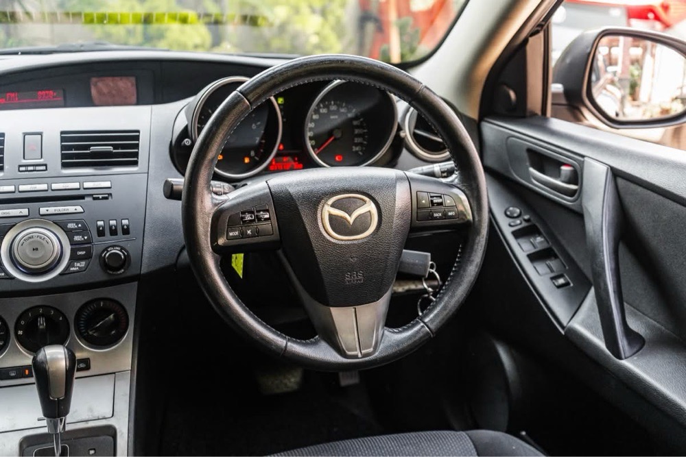Mazda 3 2011 - Used Car sale in Sri Lanka - patpat.lk