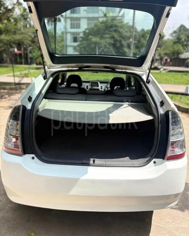 Toyota Prius 2010 - பயன்படுத்தப்பட்டது கார் sale in Sri Lanka - patpat.lk