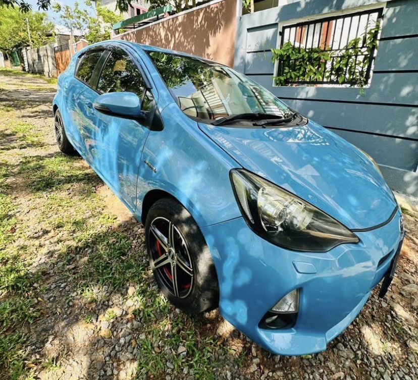 Toyota Aqua 2012 - Used Car sale in Sri Lanka - patpat.lk