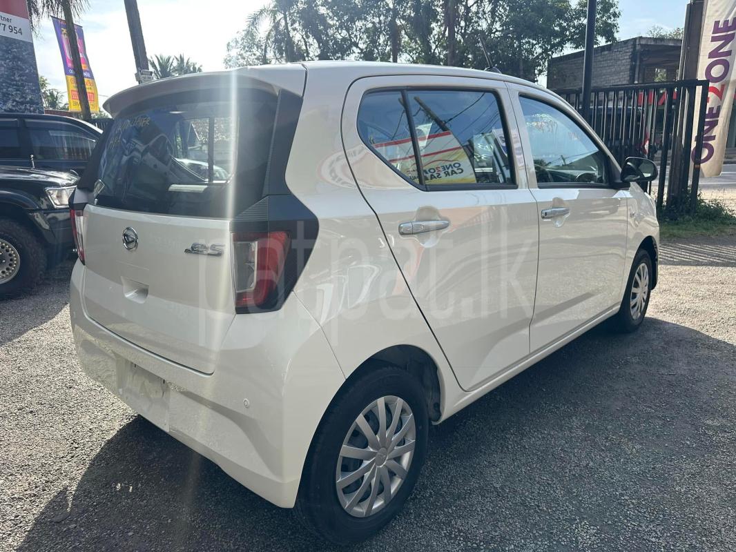 Advertisement image 4