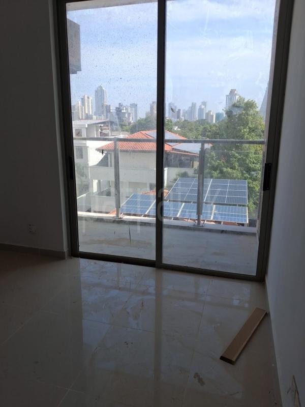 Unfurnished Apartment for Sale in Kollupitiya (Colombo 03)