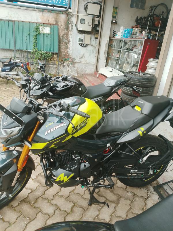 Hero Hunk 2026 - சான்றளிக்கப்பட்டது பைக் sale in Sri Lanka - patpat.lk