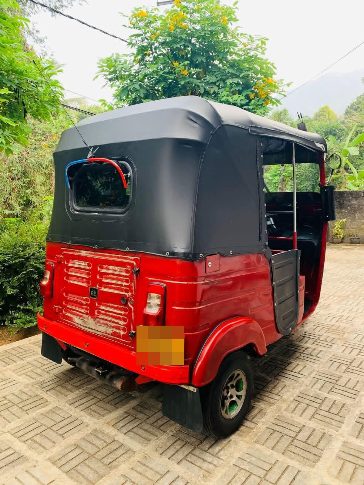 Bajaj Three Wheel 2015 - Used Three wheeler sale in Sri Lanka - patpat.lk