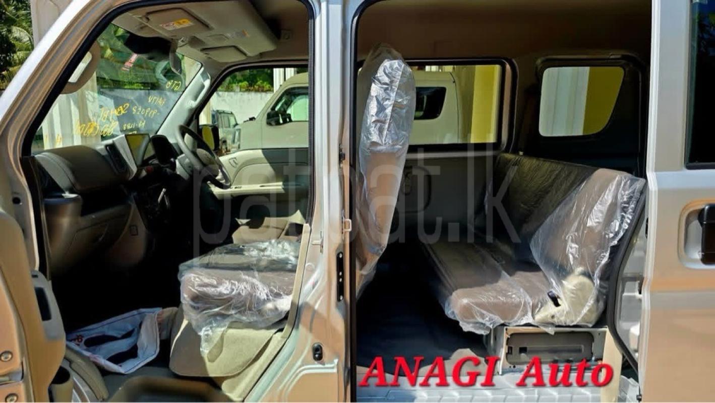 Advertisement image 6