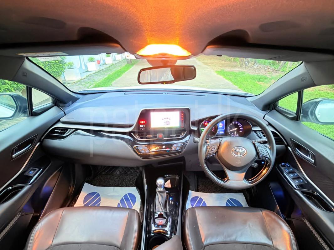 Toyota CHR 2018 - Used Car sale in Sri Lanka - patpat.lk