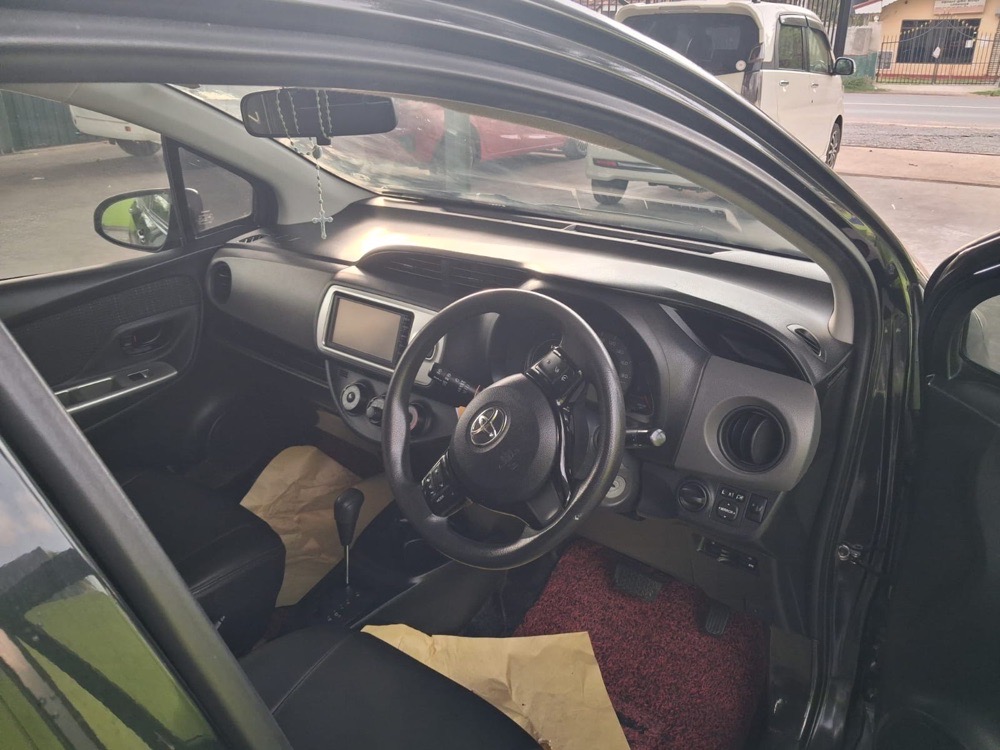 Toyota Vitz 2015 - Used Car sale in Sri Lanka - patpat.lk
