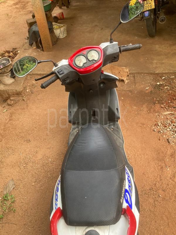 Advertisement image 4