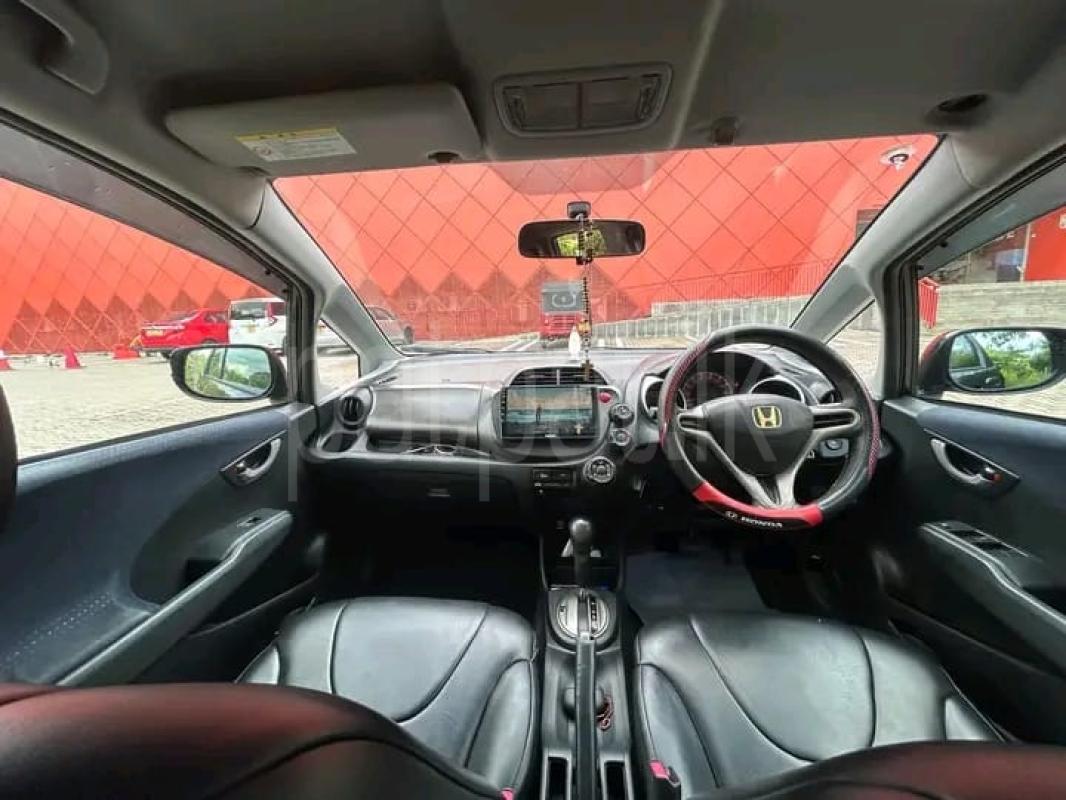 Advertisement image 3