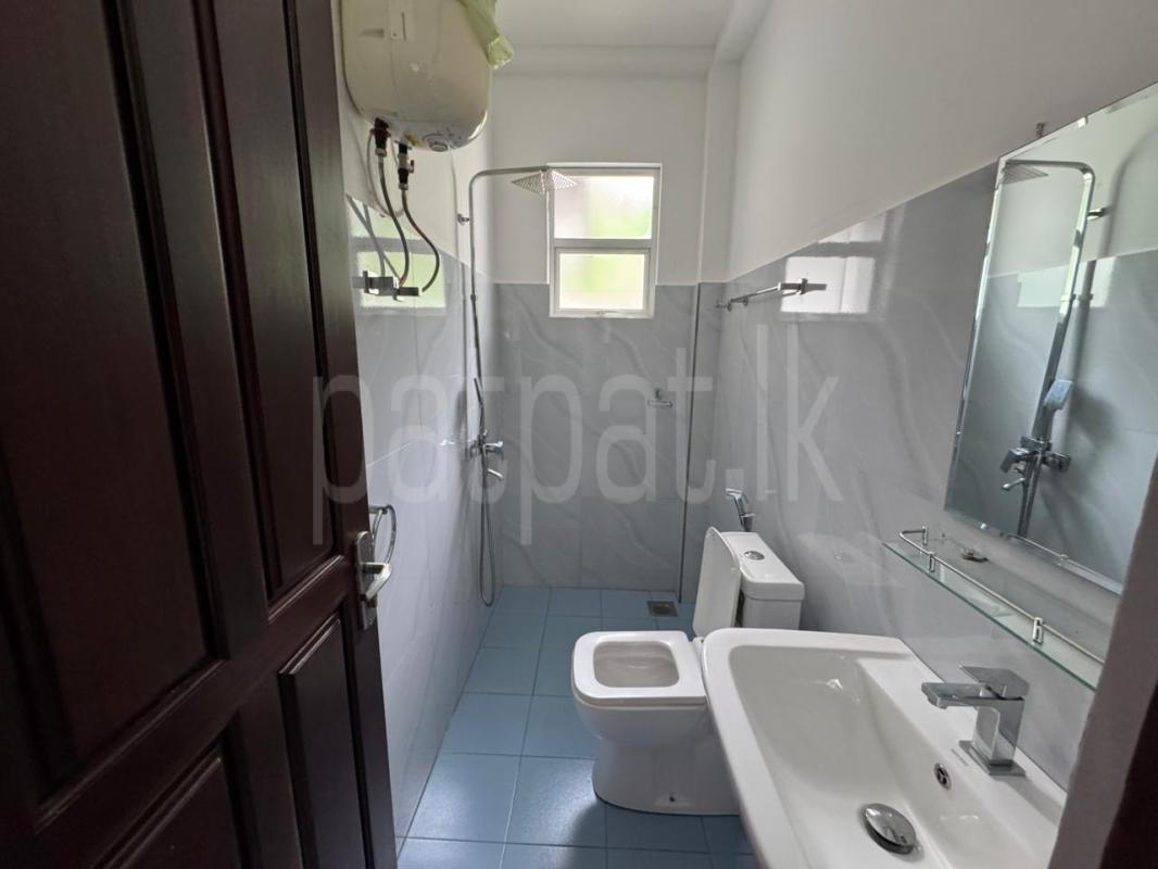 Advertisement image 8