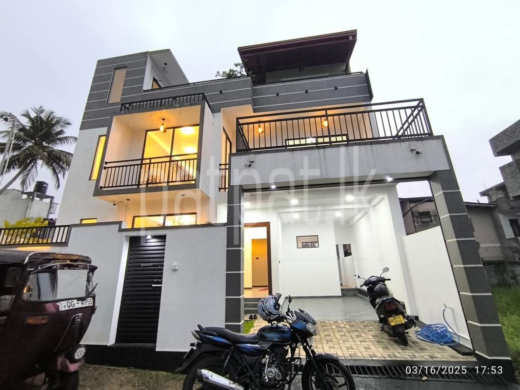 Advertisement image 5