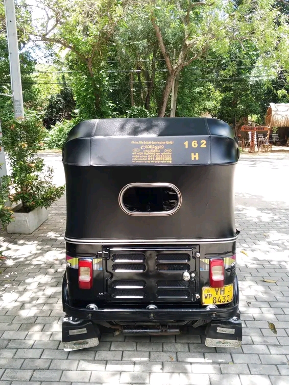 Bajaj Three Wheel 2010 - Used Three wheeler sale in Sri Lanka - patpat.lk