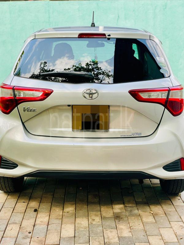 Toyota Vitz 2018 - பயன்படுத்தப்பட்டது கார் sale in Sri Lanka - patpat.lk