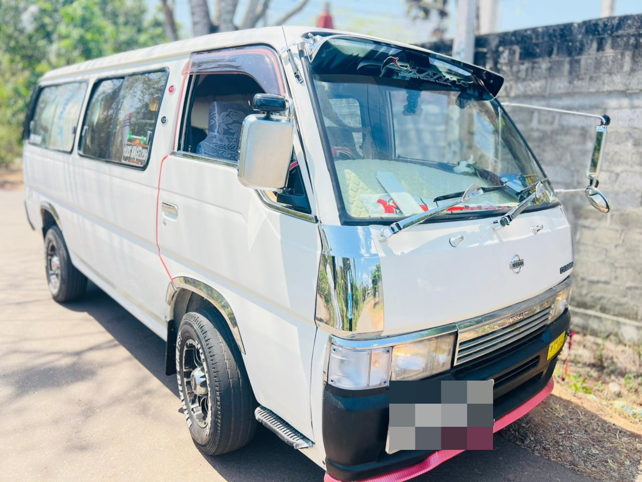 Nissan Caravan 1995 - භාවිතා කරන ලද වෑන් රථය sale in Sri Lanka - patpat.lk
