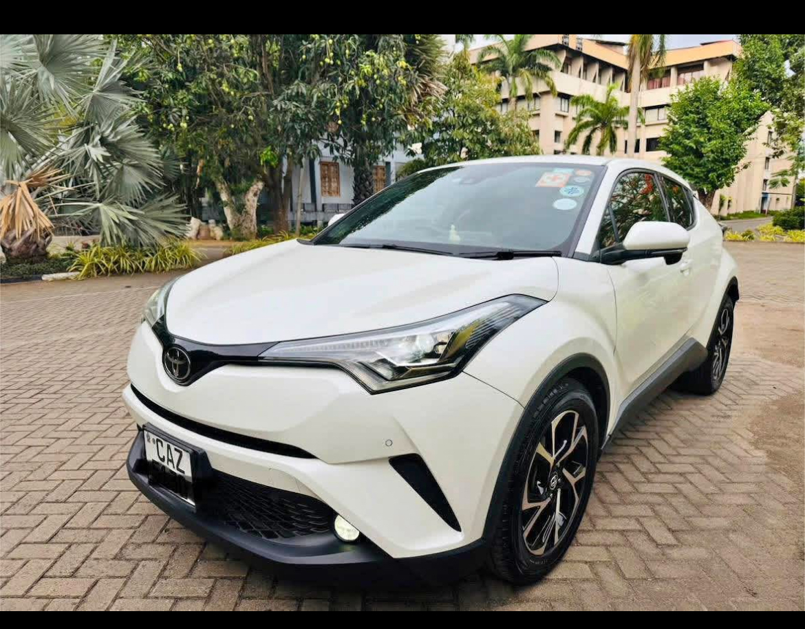 Toyota CHR 2017 - Used SUV sale in Sri Lanka - patpat.lk