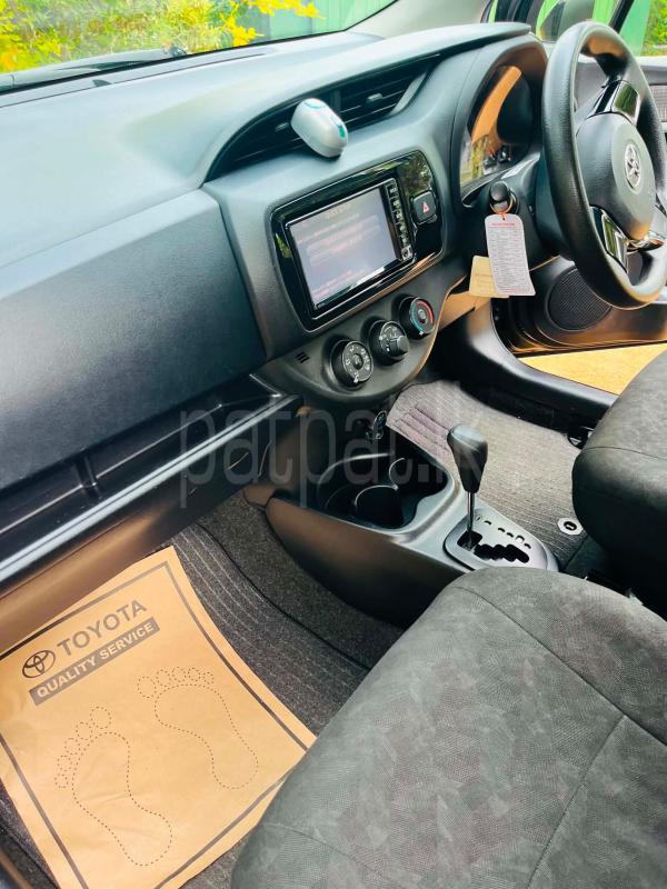 Toyota Vitz 2017 - பயன்படுத்தப்பட்டது கார் sale in Sri Lanka - patpat.lk
