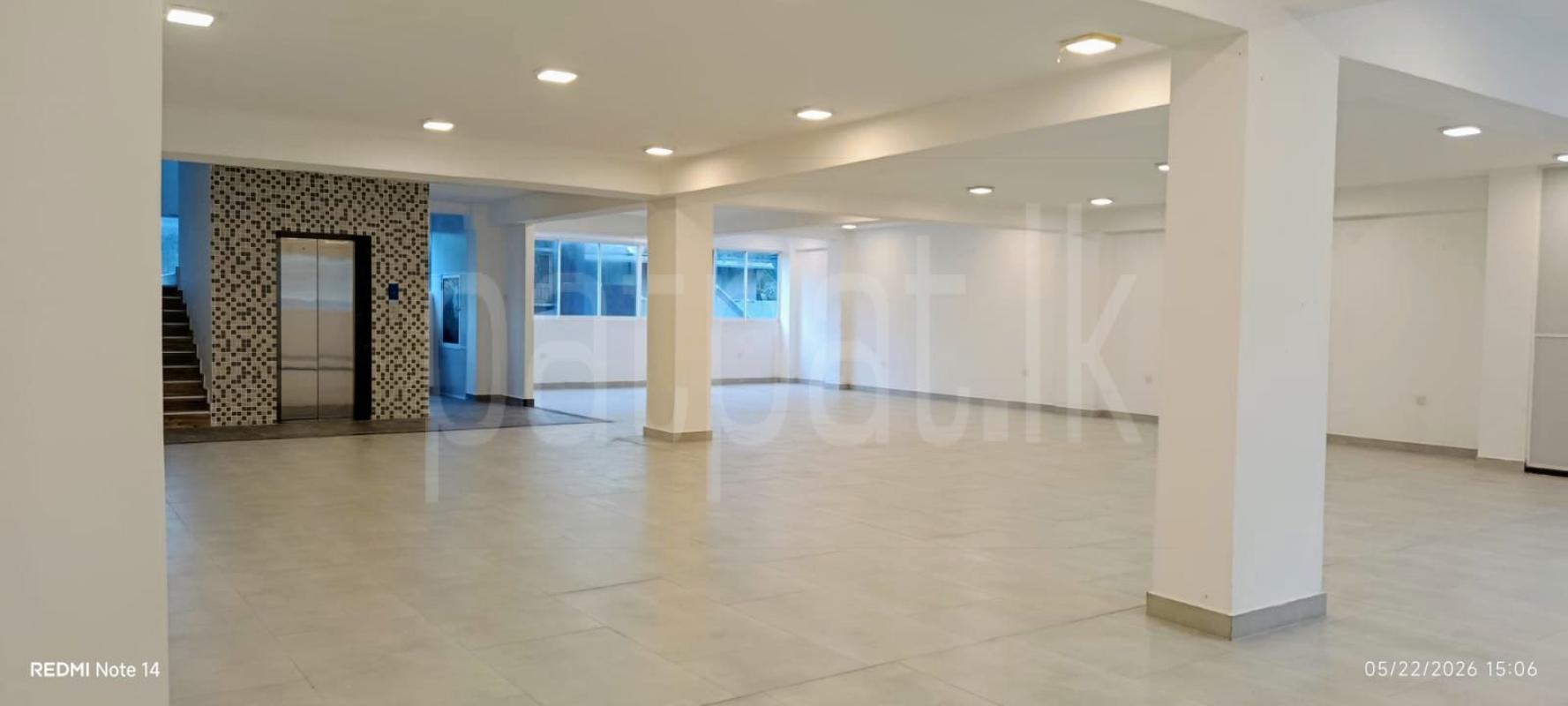 Building for Rent in Kollupitiya (Colombo 03)