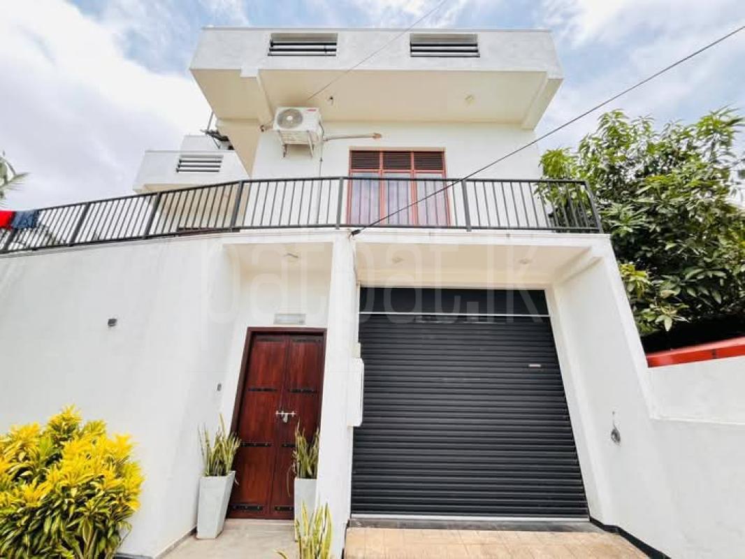 House for Sale in Moratuwa ads-image-1