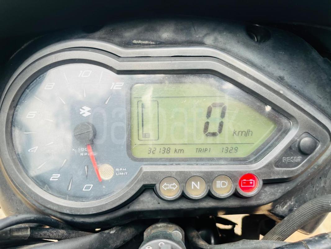 Bajaj Pulsar 2015 - பயன்படுத்தப்பட்டது பைக் sale in Sri Lanka - patpat.lk