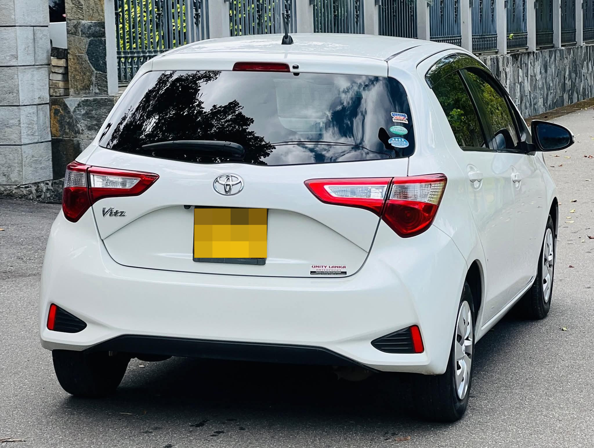 Toyota Vitz 2017 - Used Car sale in Sri Lanka - patpat.lk