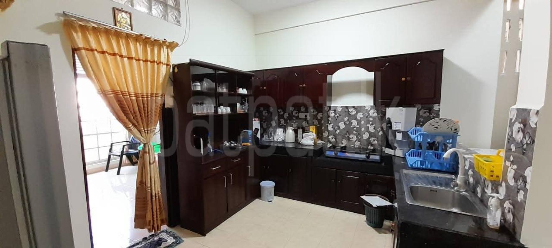 Furnished Apartment for Sale in Kollupitiya (Colombo 03)