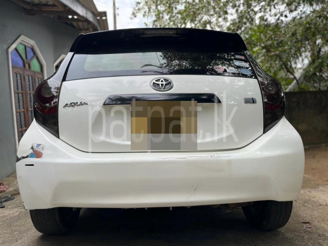 Toyota Aqua 2013 - பயன்படுத்தப்பட்டது கார் sale in Sri Lanka - patpat.lk