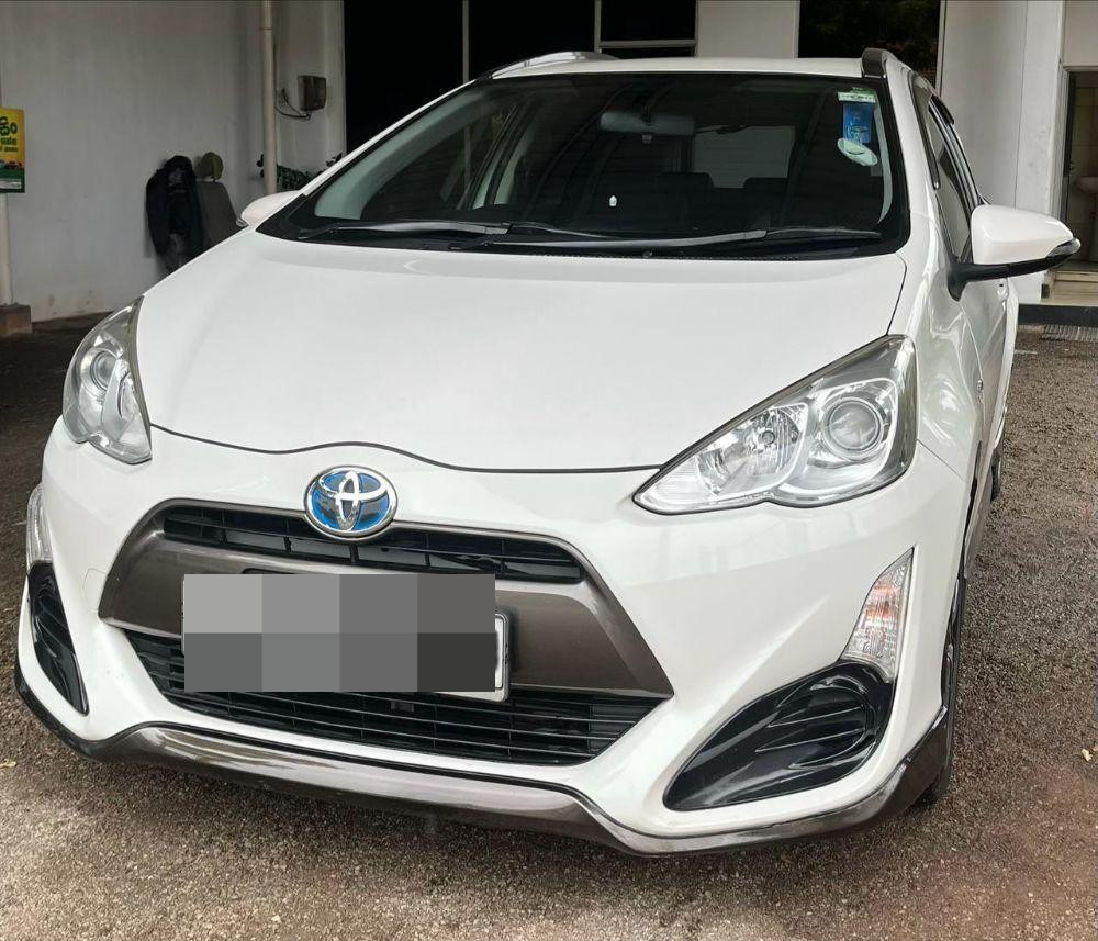 Toyota Aqua 2015 - Used Car sale in Sri Lanka - patpat.lk