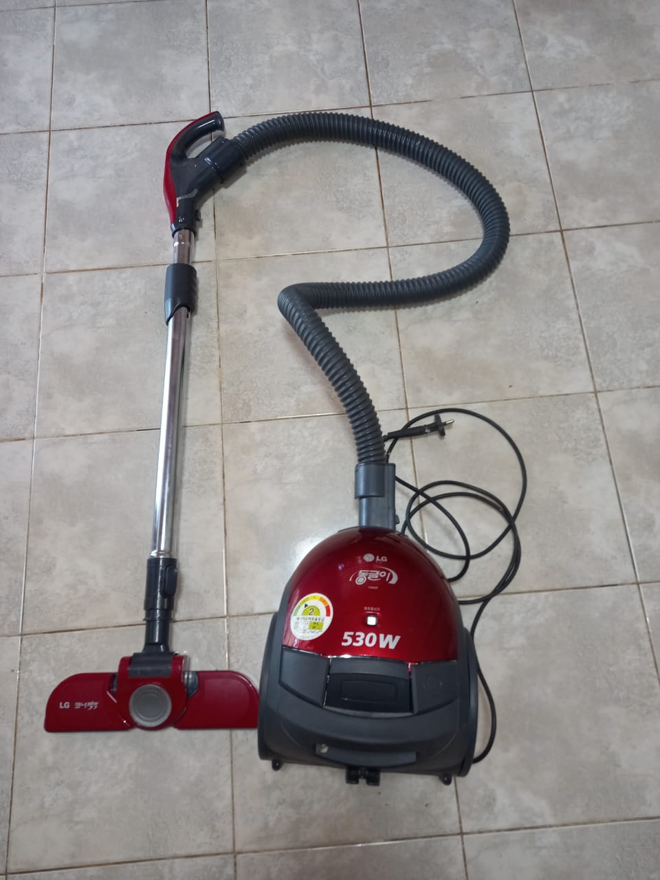 LG Vacuum Cleaner 530W