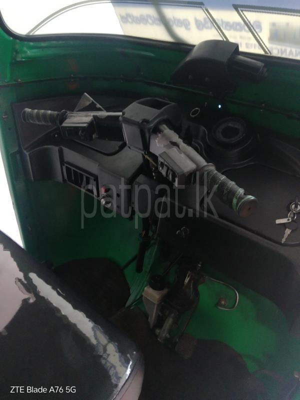 Bajaj Three Wheel 2012 - சான்றளிக்கப்பட்டது முச்சக்கர வண்டி sale in Sri Lanka - patpat.lk