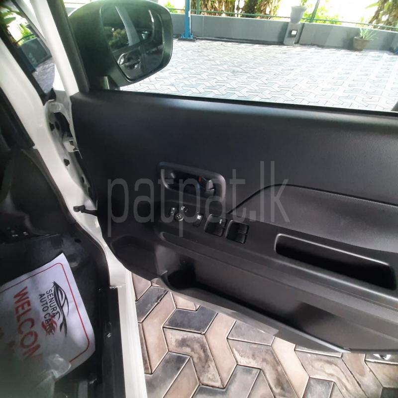 Advertisement image 6