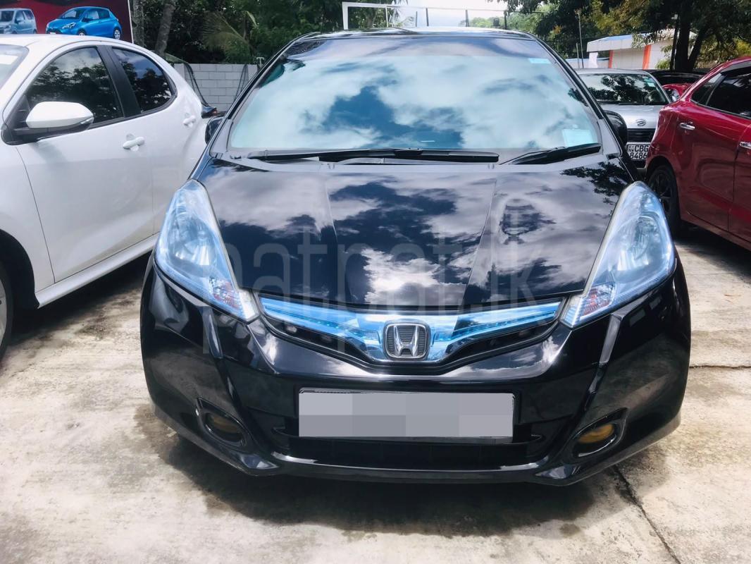 Honda Fit 2014 - பயன்படுத்தப்பட்டது கார் sale in Sri Lanka - patpat.lk