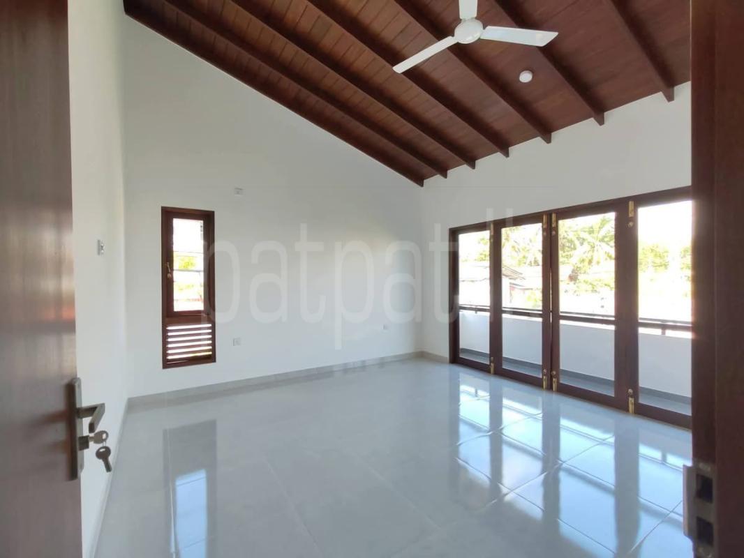 House for Sale in Polgasowita