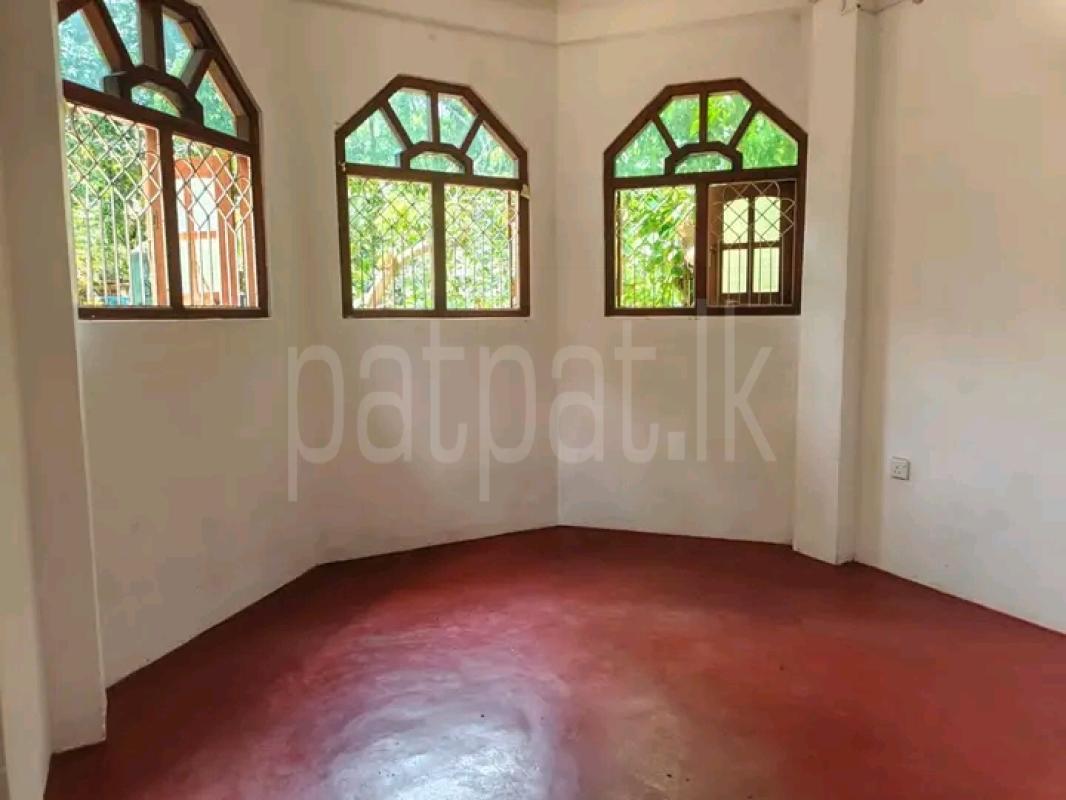House for Sale in Nittambuwa